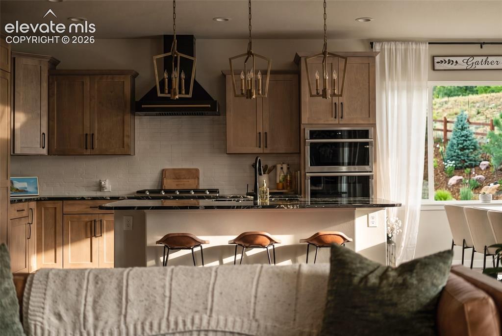 Image 8 of 39: Kitchen