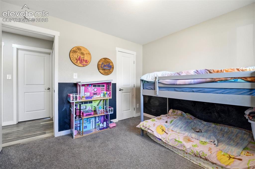 Image 19 of 45: Bedroom