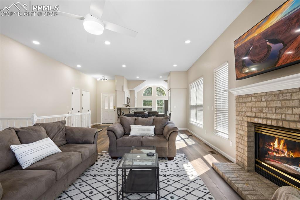 Image 11 of 33: Living Room