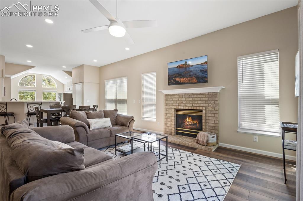 Image 16 of 33: Living Room