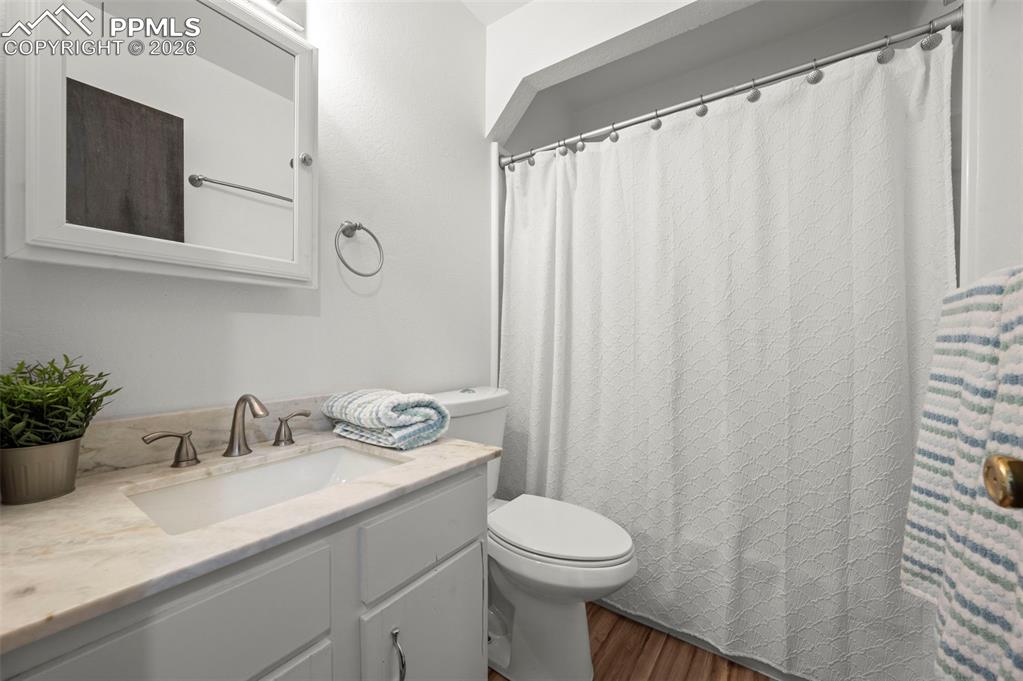 Image 12 of 39: Bathroom