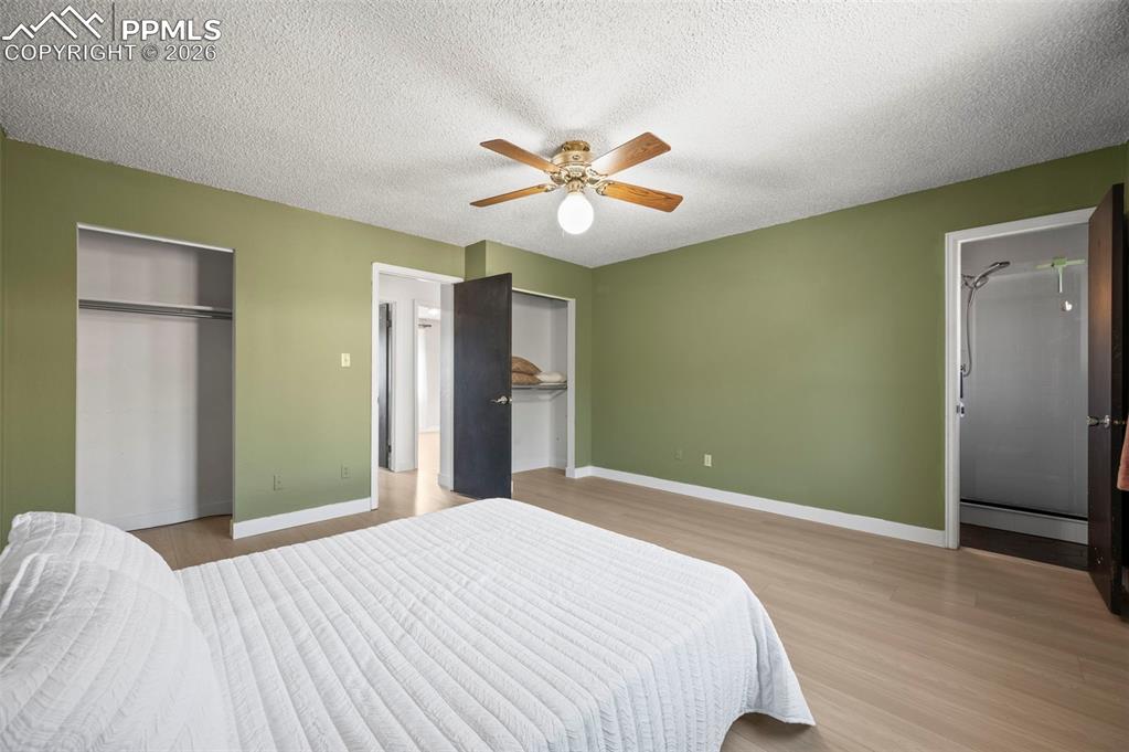 Image 16 of 39: Bedroom