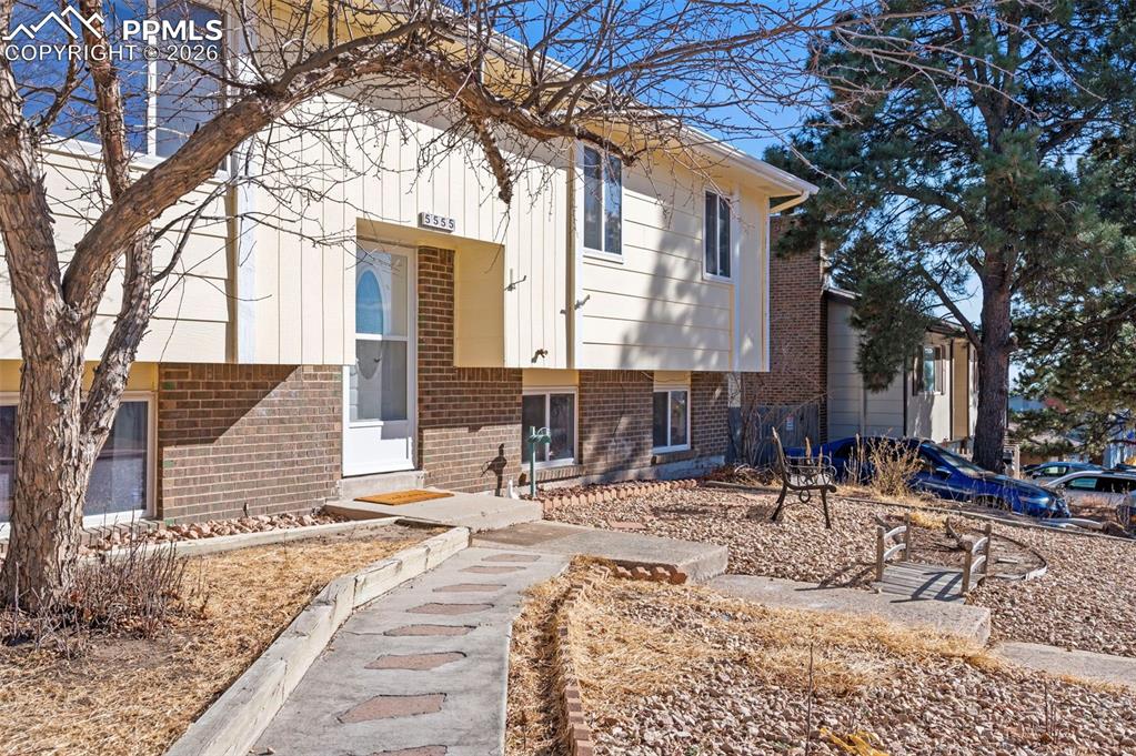 Image 2 of 39: No Description Available