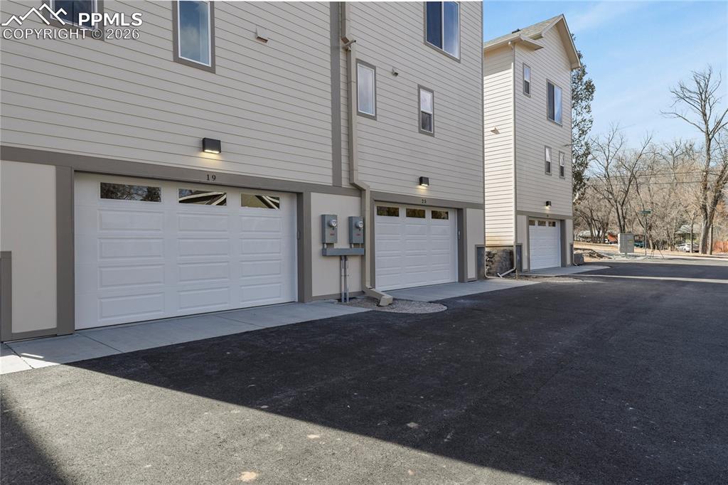 Image 27 of 30: Side of Structure