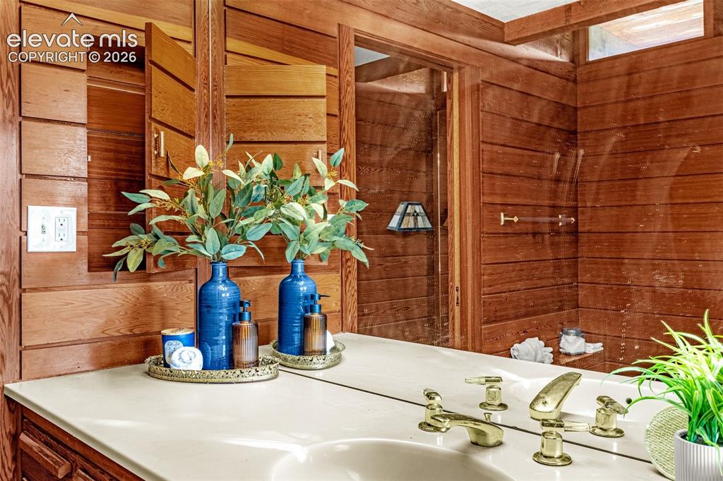 Image 31 of 49: Master Bathroom
