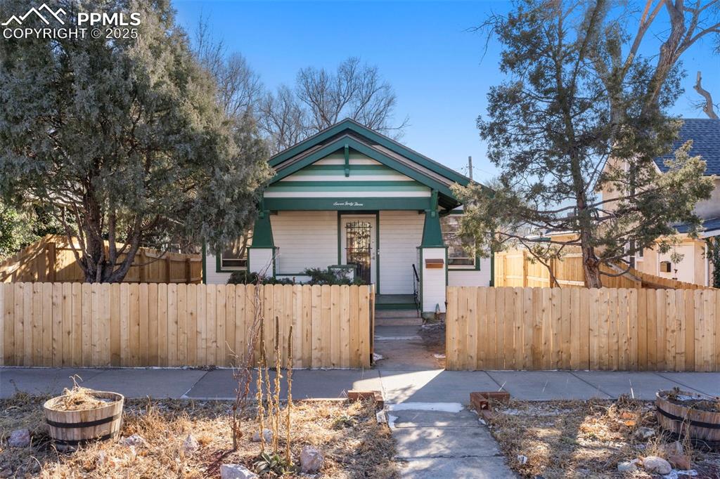 Image 2 of 22: Front of Structure