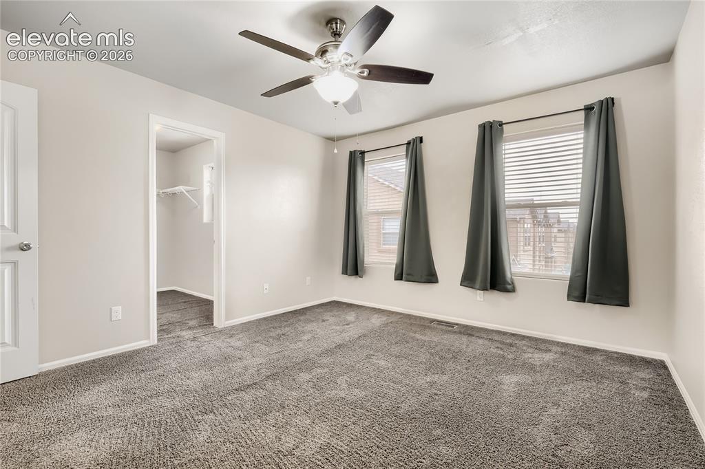 Image 16 of 29: Bedroom