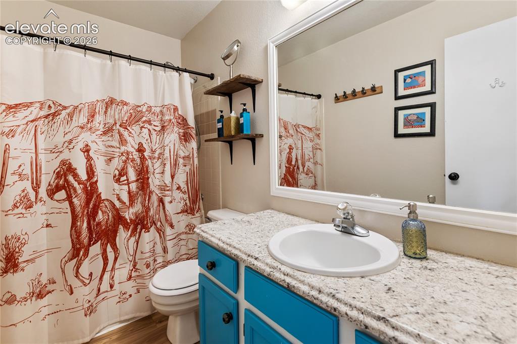Image 12 of 26: Bathroom
