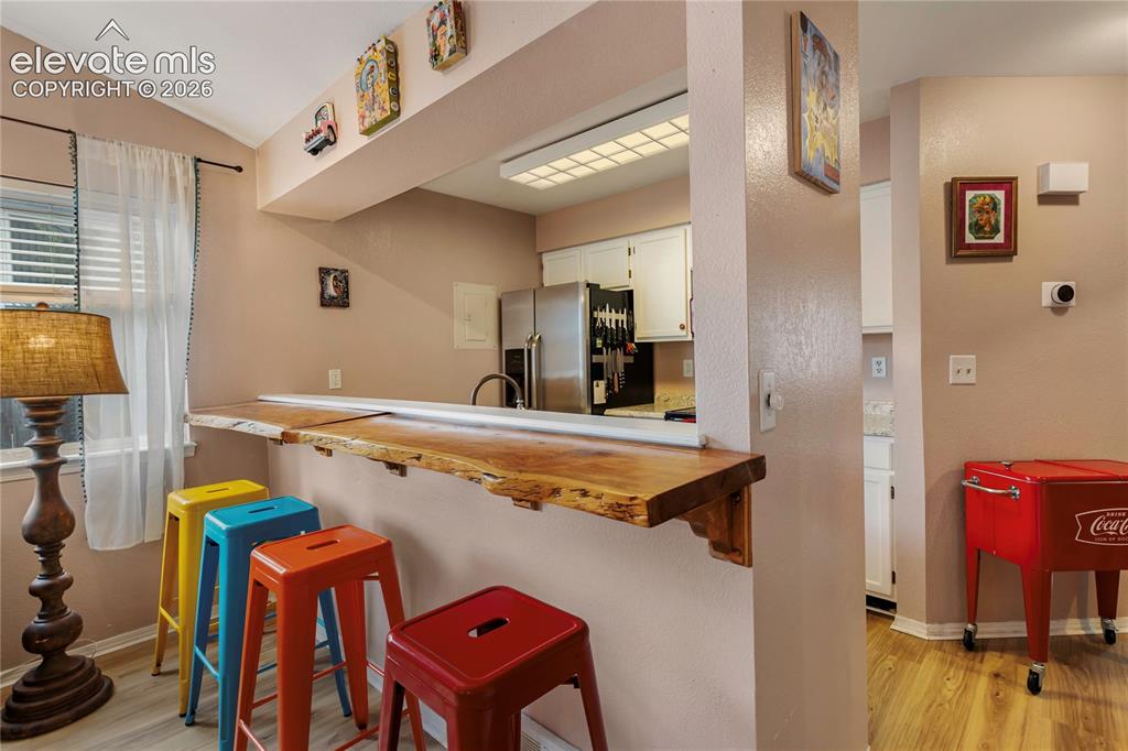 Image 5 of 26: Kitchen