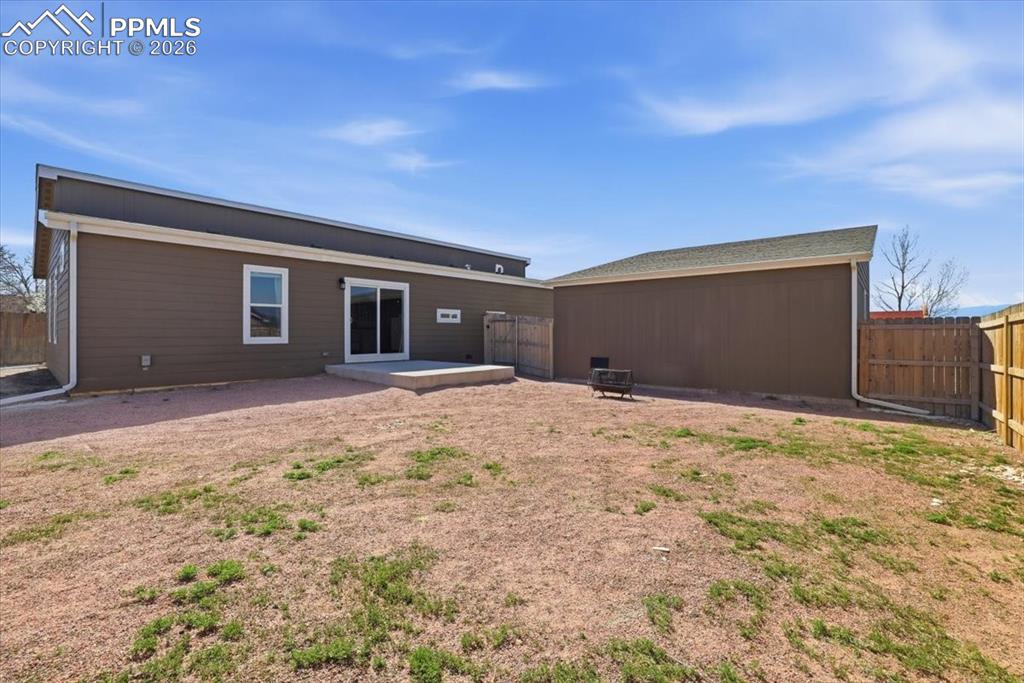 Image 37 of 46: Back of Structure