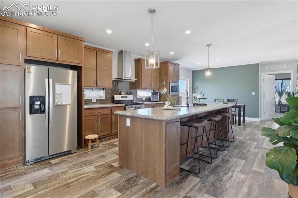 Image 7 of 46: Kitchen