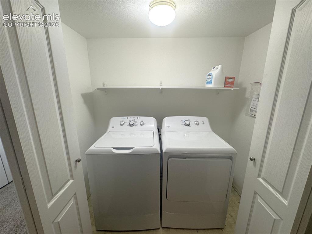 Image 25 of 36: Laundry