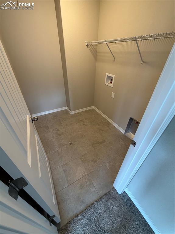 Image 13 of 18: Laundry