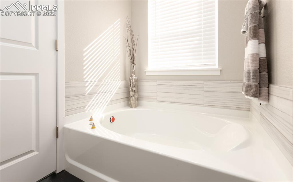 Listing 5522526, Image 21 of 32