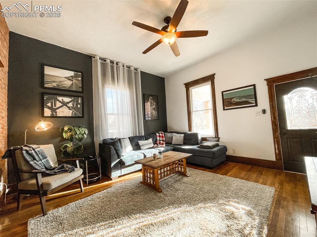 Image 10 of 49: Living Room