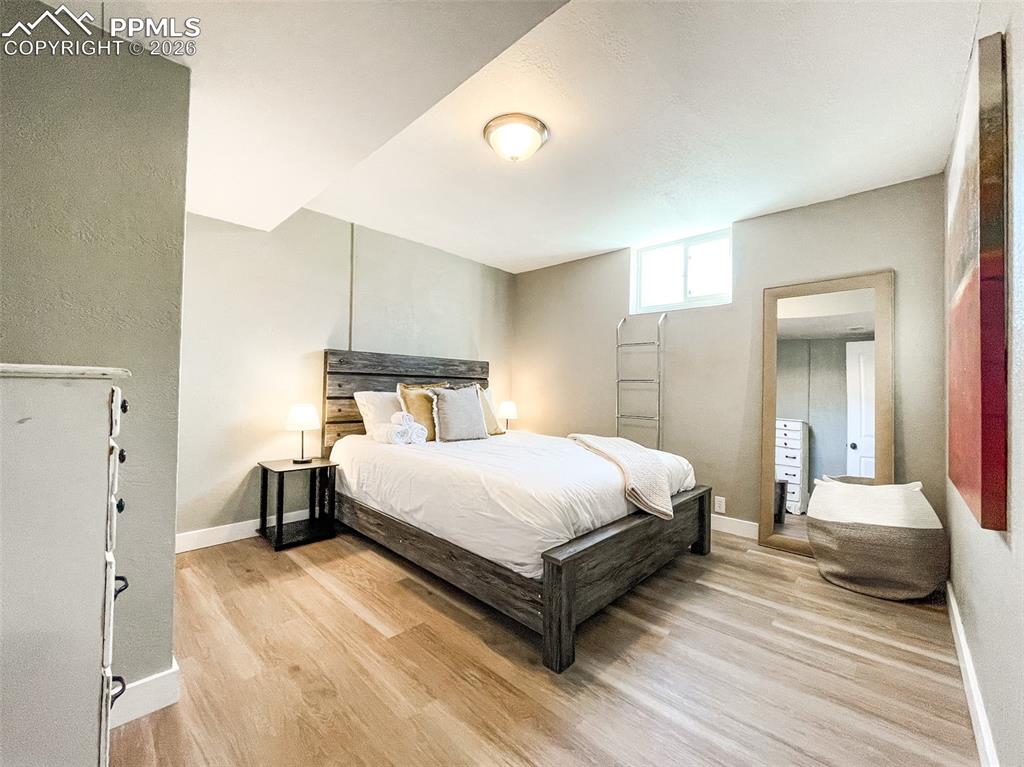 Image 40 of 49: Bedroom