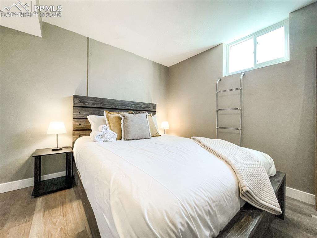 Image 41 of 49: Bedroom