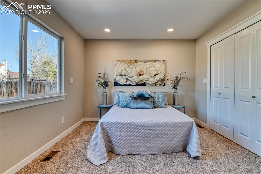 Image 18 of 45: Bedroom