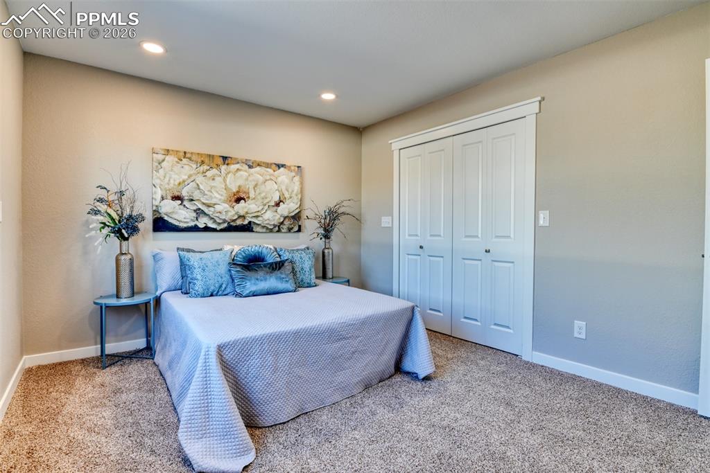 Image 20 of 45: Bedroom