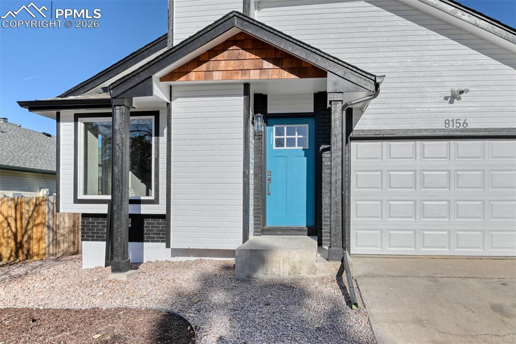 Image 5 of 45: Entry