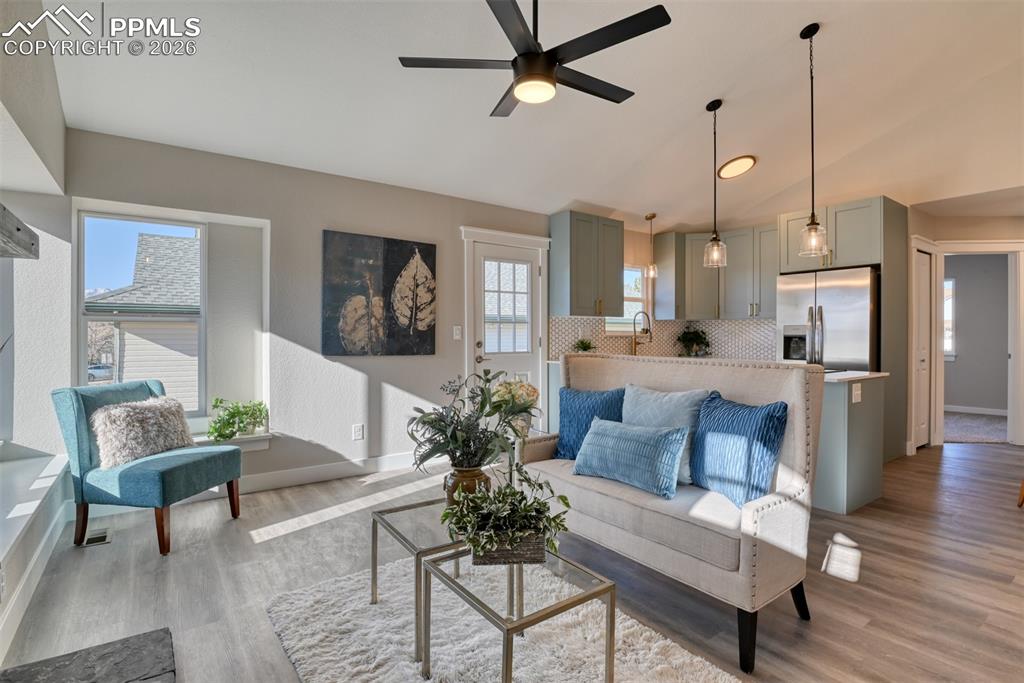 Image 6 of 45: Living Room