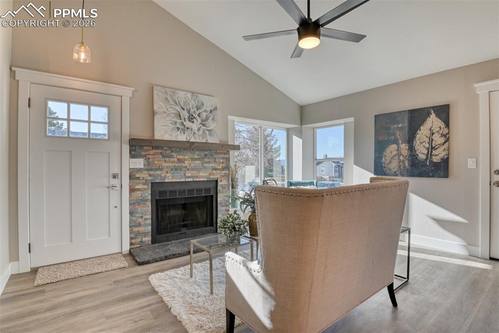 Image 7 of 45: Living Room