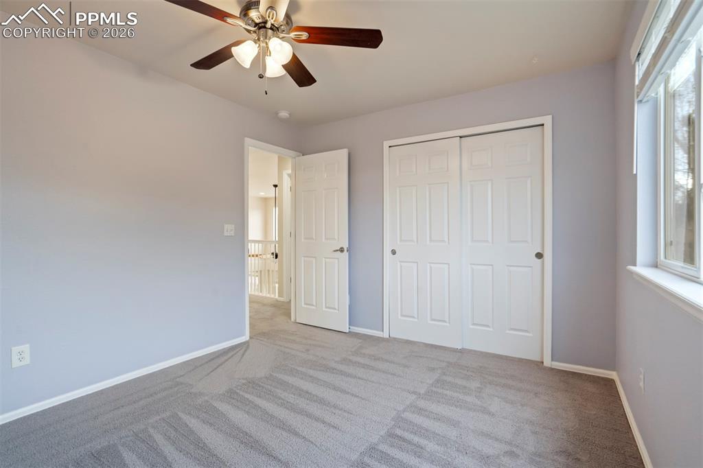 Image 34 of 50: Bedroom