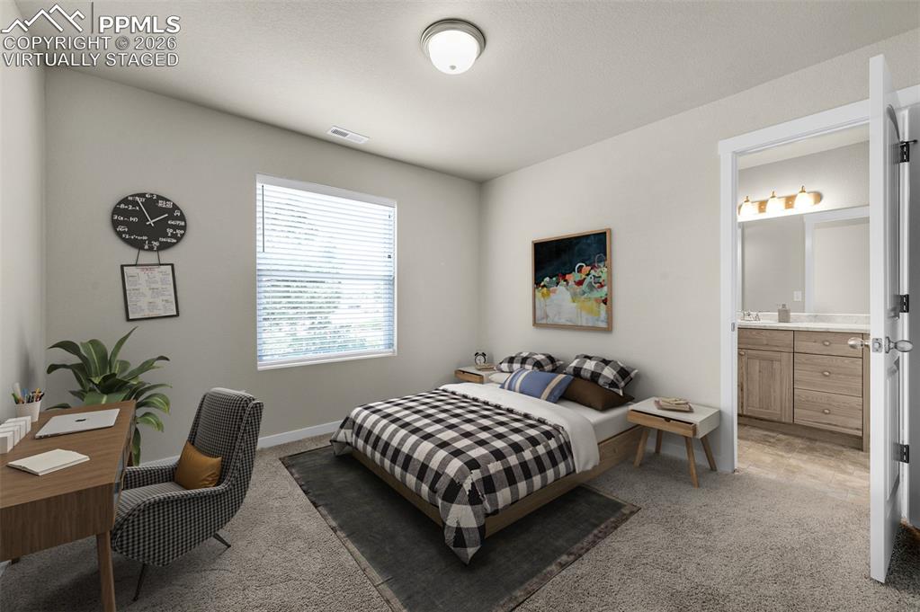 Image 14 of 36: Virtually Staged