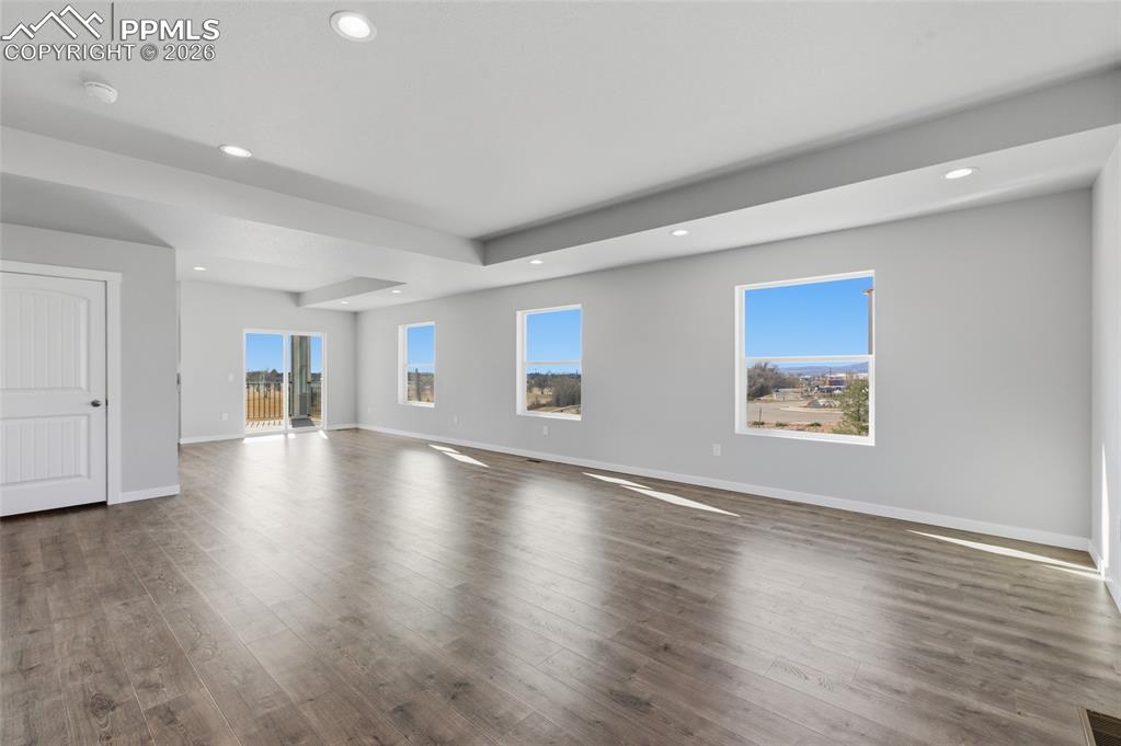 Image 4 of 36: Living Room