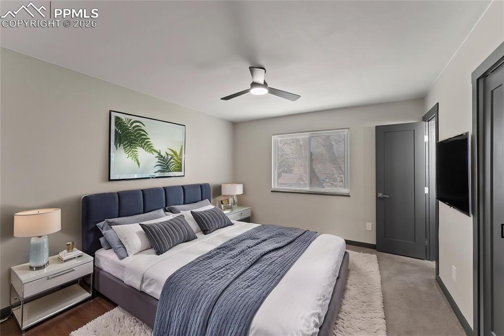 Image 8 of 35: Bedroom