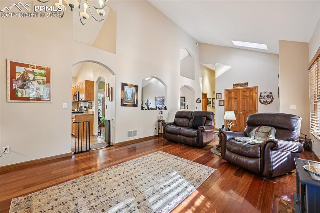 Image 12 of 50: Living Room