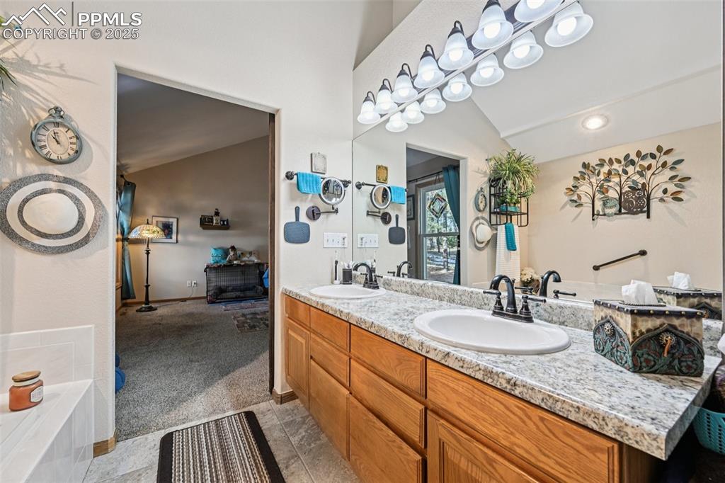 Image 33 of 50: Private Primary Bathroom