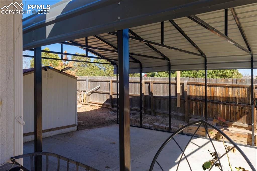 Image 36 of 43: Patio