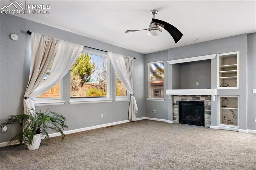 Image 4 of 43: Living Room