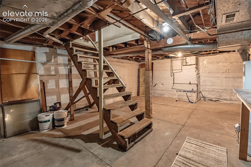 Image 26 of 47: Unfinished Basement 