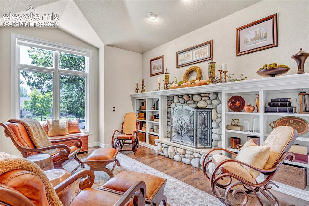 Image 10 of 49: Living Room