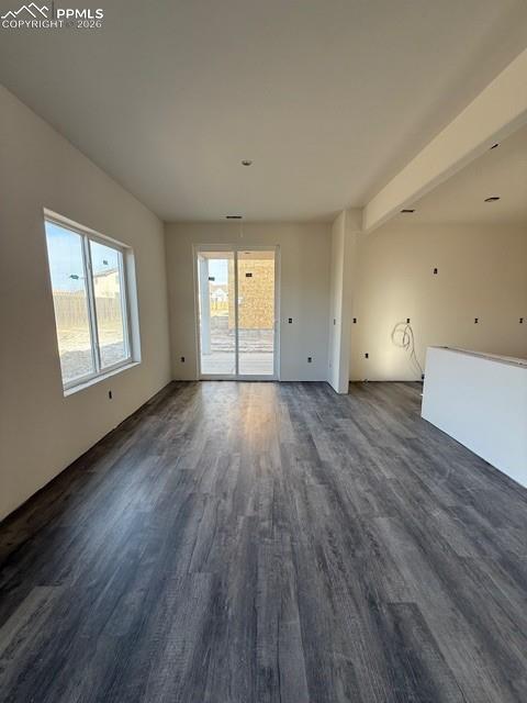 Image 10 of 24: Dining Room