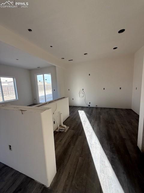 Image 12 of 24: Kitchen