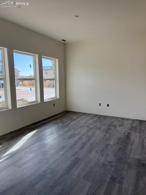 Image 6 of 24: Office