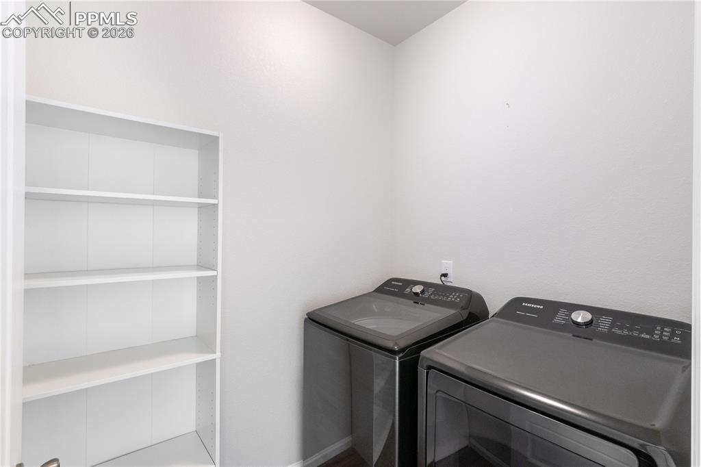 Image 20 of 38: Laundry