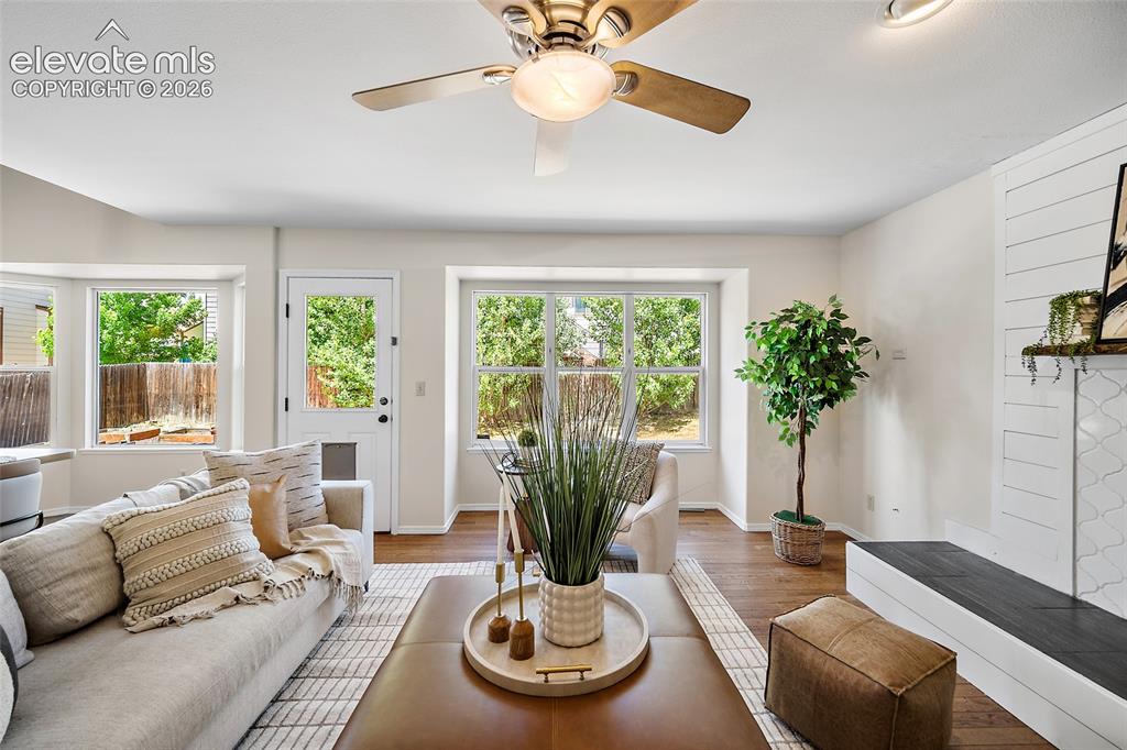 Image 15 of 49: Living Room
