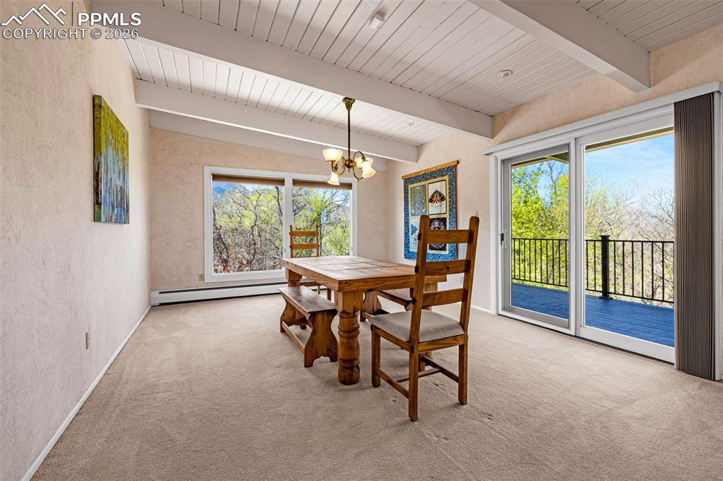 Image 6 of 33: Dining Area