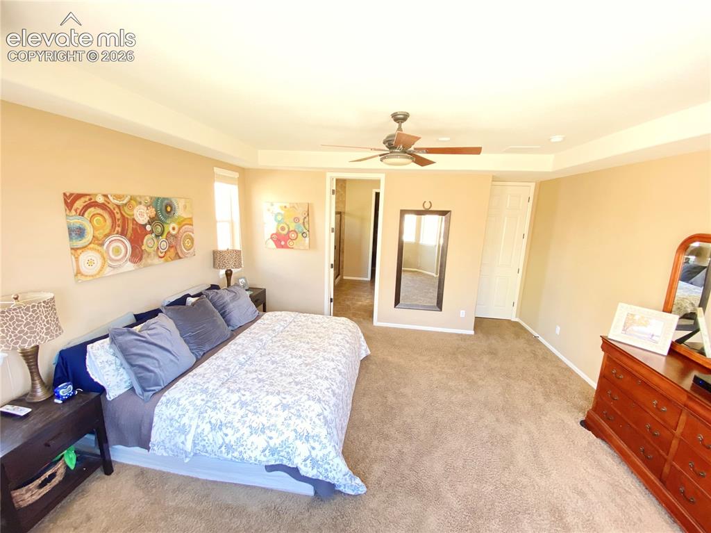 Image 13 of 32: Bedroom