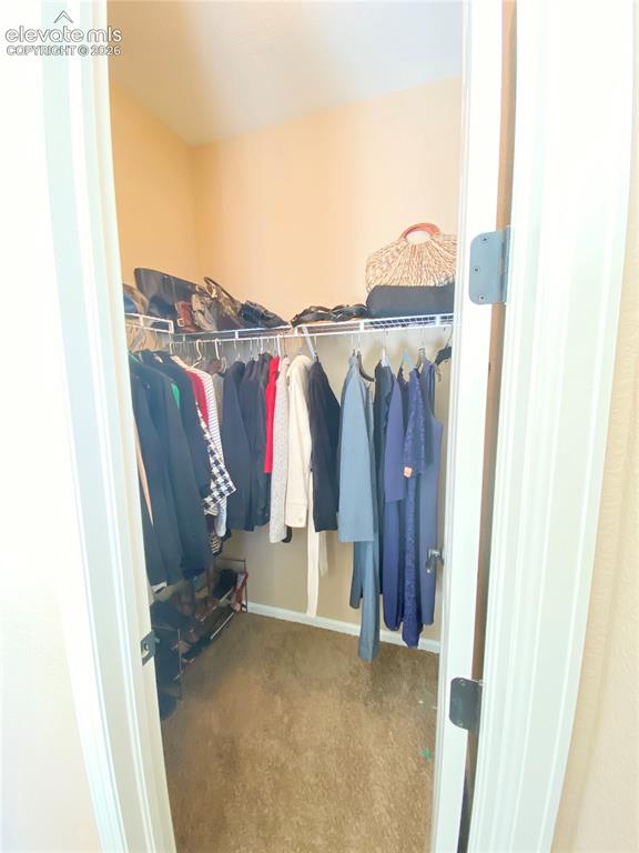 Image 8 of 32: Closet