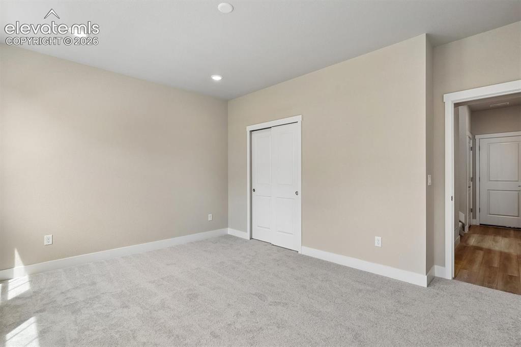 Image 14 of 22: Bedroom