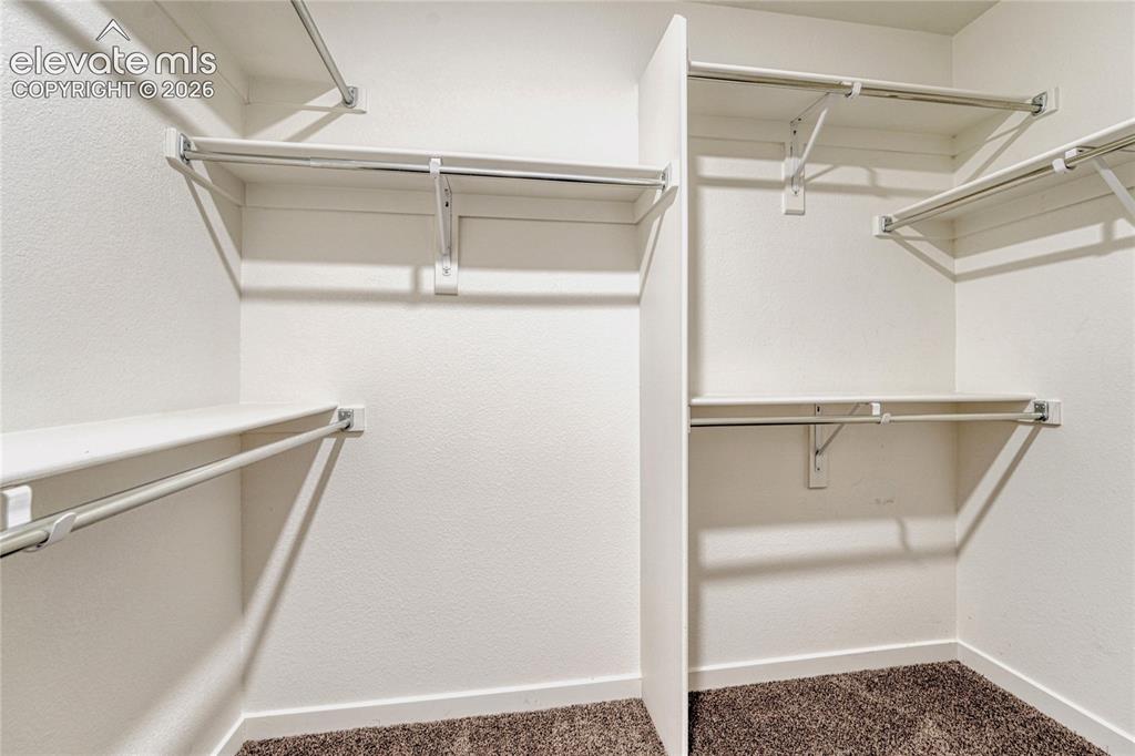 Image 25 of 49: Closet