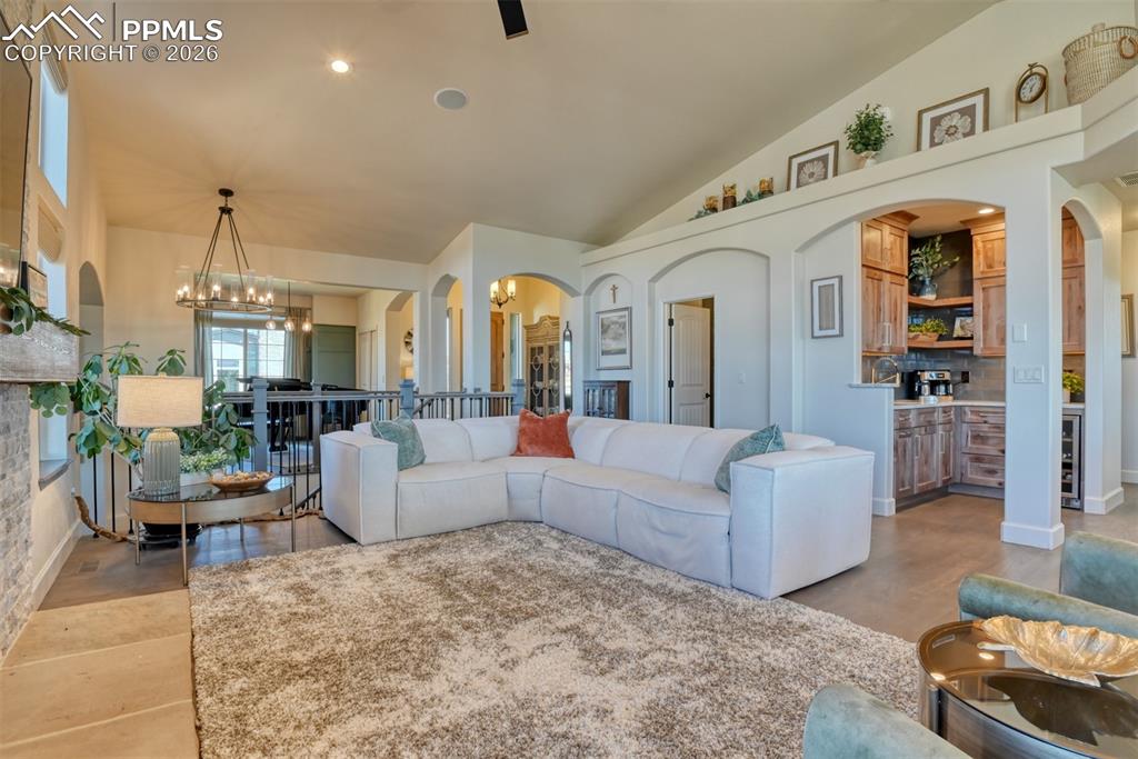 Image 7 of 25: Living Room