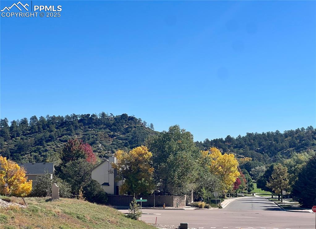 Image 19 of 19: Patio