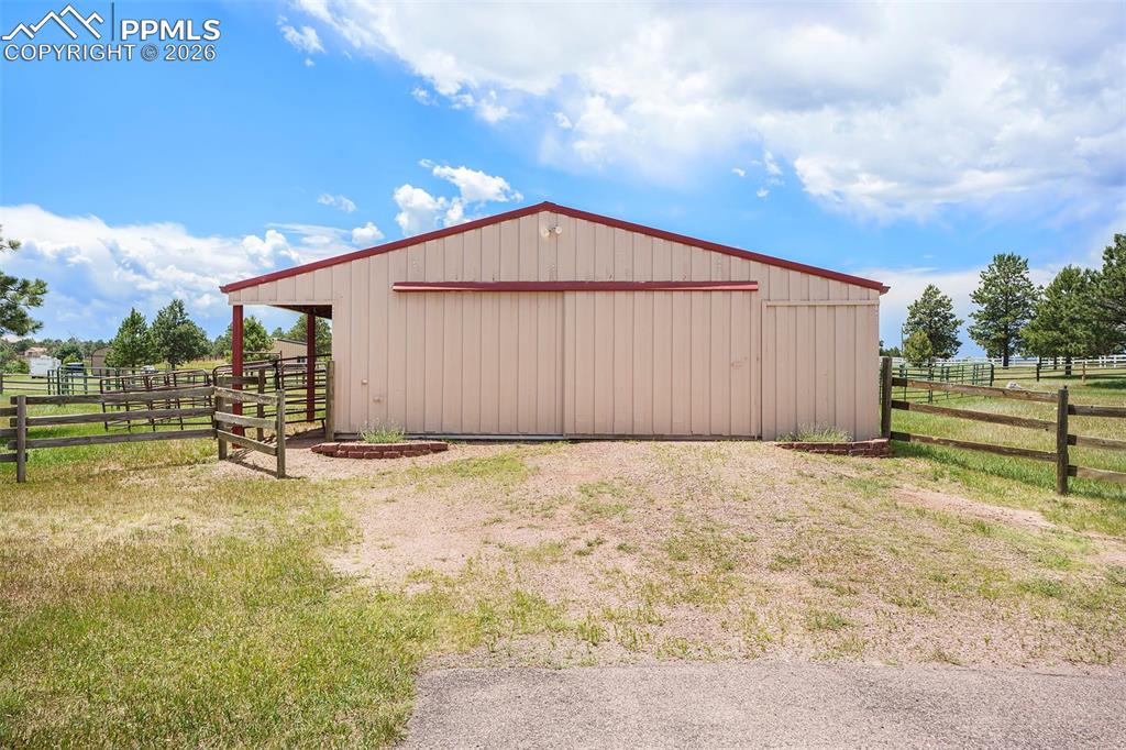Image 35 of 49: 1000+ sq ft barn, freshly painted with electricity and water