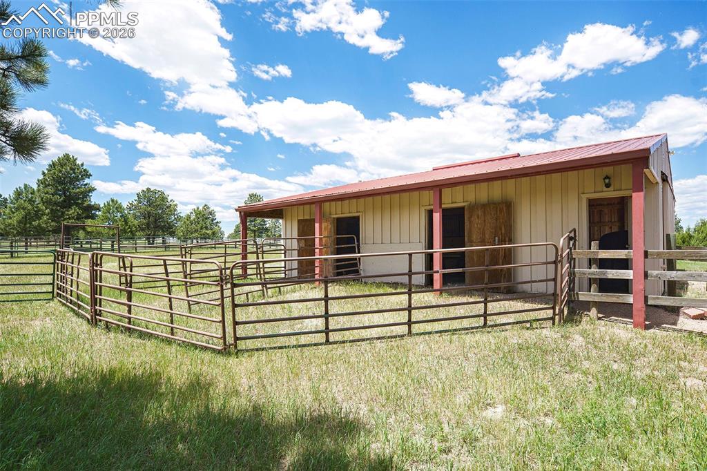 Image 36 of 49: 1000+ sq ft barn, freshly painted with electricity and water